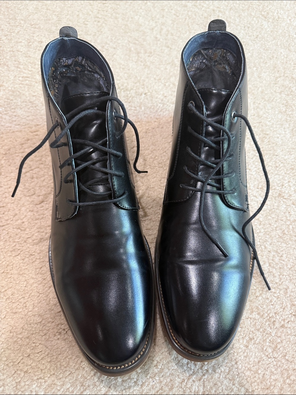 Men's Black Leather Chukka Boots — Sleek Lace-Up Casual Dress